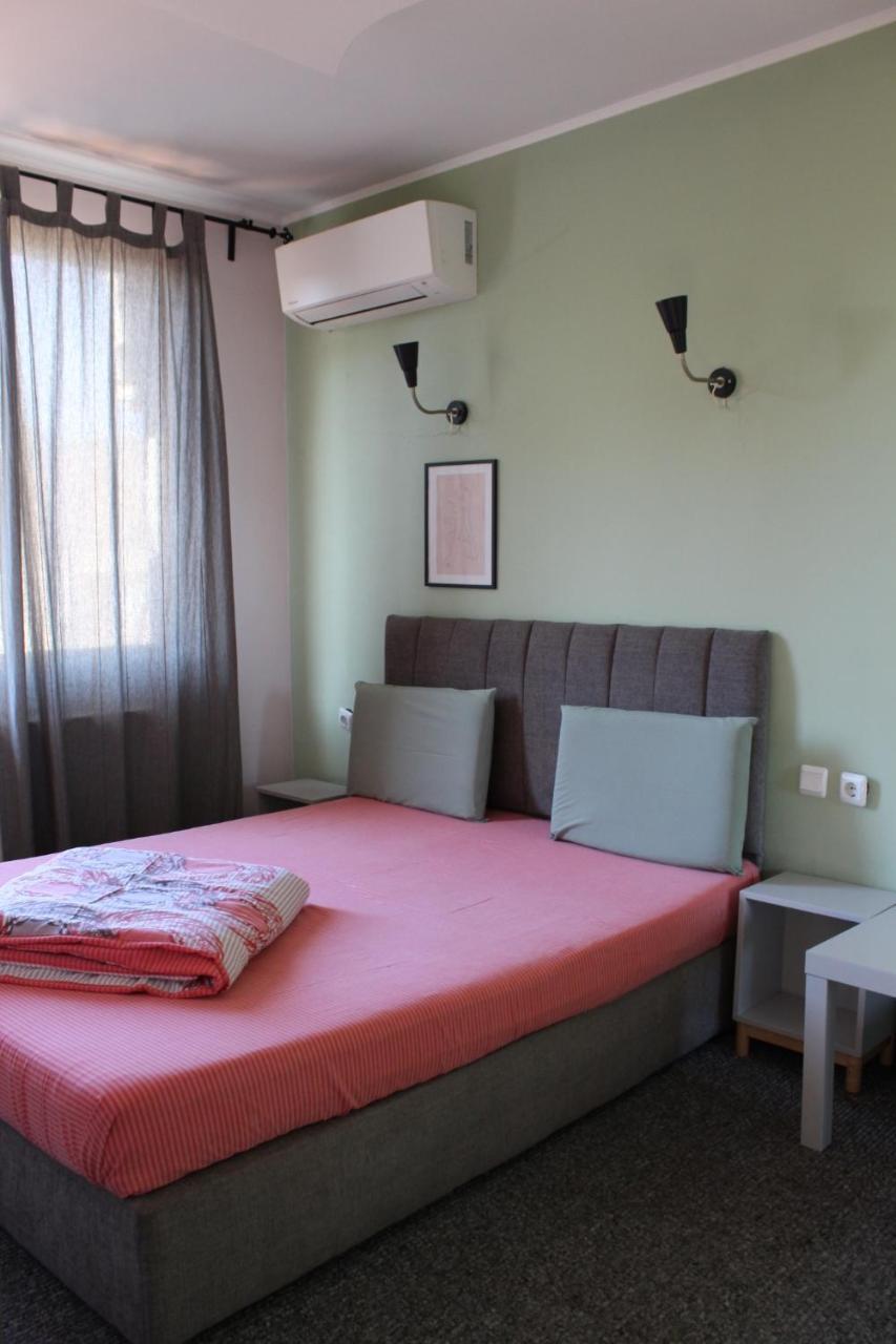 Hotel Color Asenovgrad Bagian luar foto