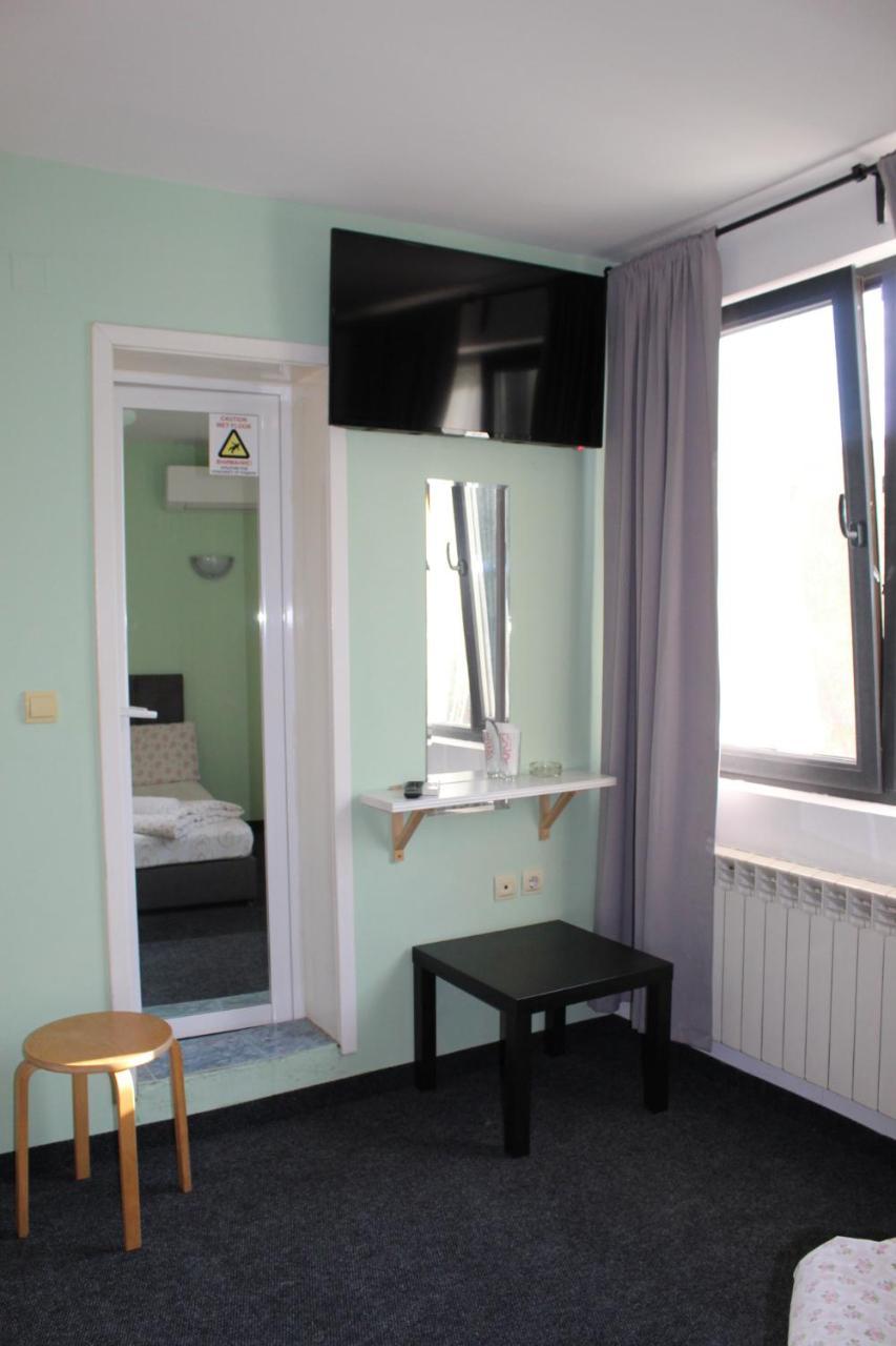 Hotel Color Asenovgrad Bagian luar foto