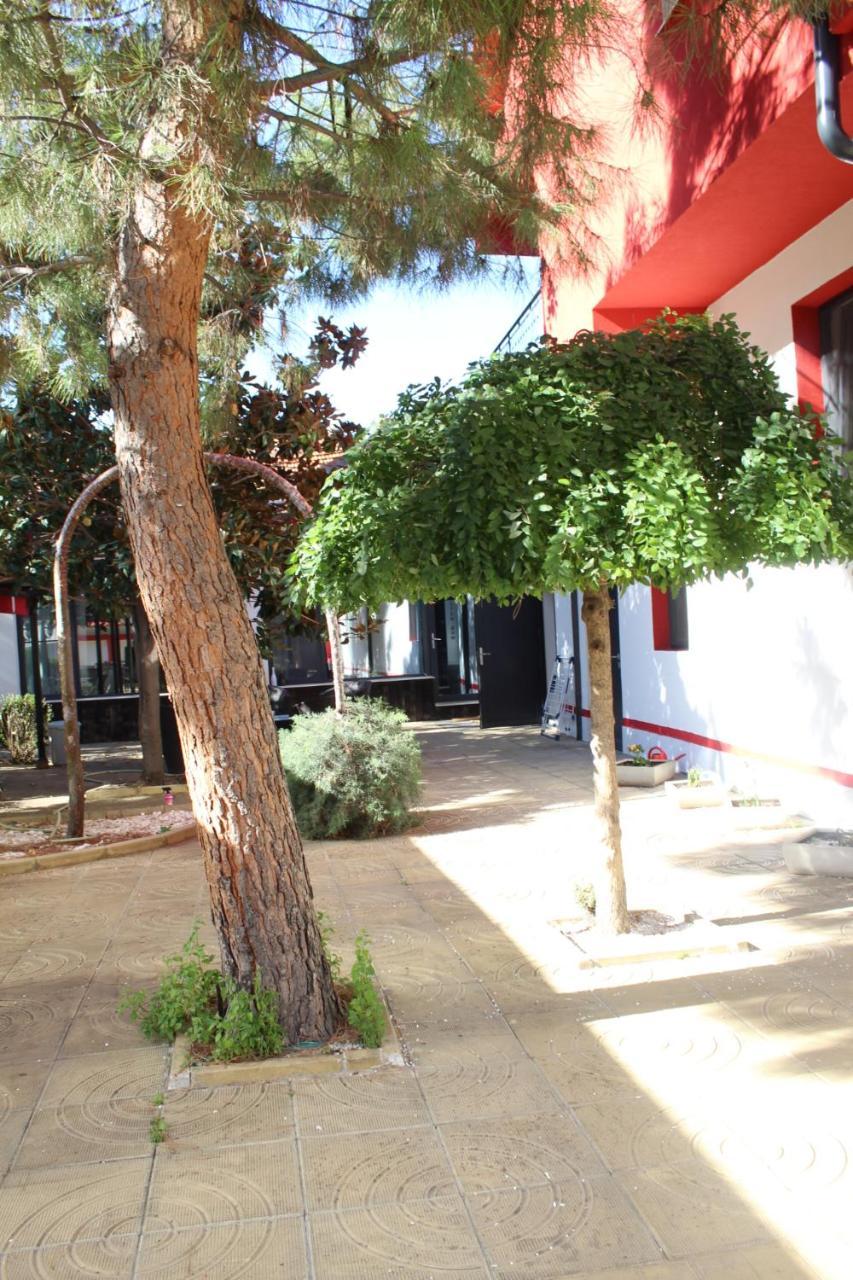 Hotel Color Asenovgrad Bagian luar foto